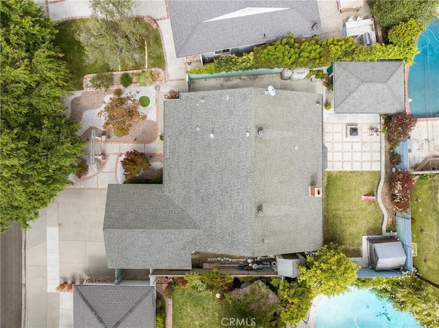 6911 E 10th St, Long Beach, CA 90815 - aerial view of a pool