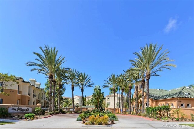 12370 Carmel Country Rd Unit 305, San Diego, CA 92130 - surrounding community featuring a residential view