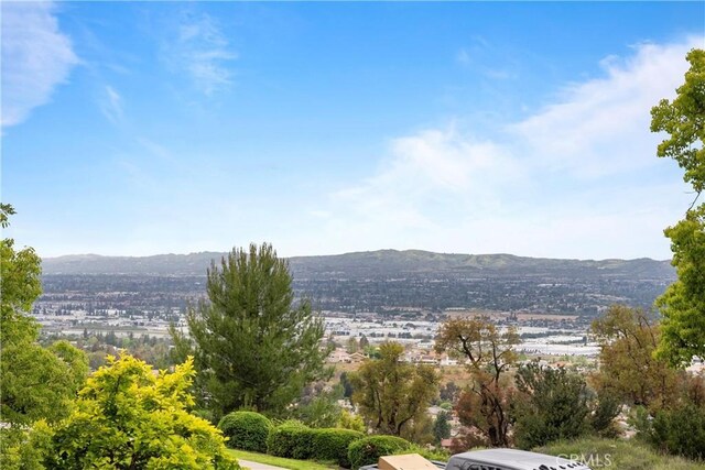 740 S Crown Pointe Dr, Anaheim Hills, CA 92807 - photo 16