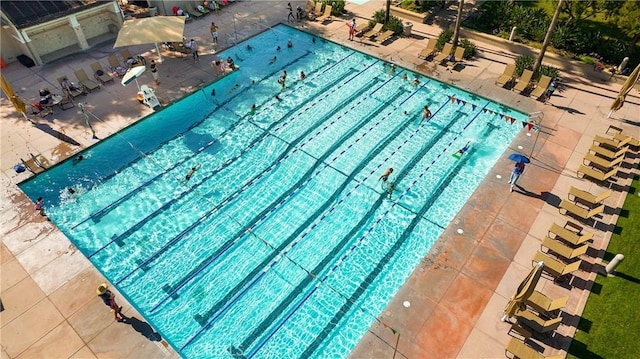 6 Heatherwood, Irvine, CA 92620 - community pool featuring a patio area