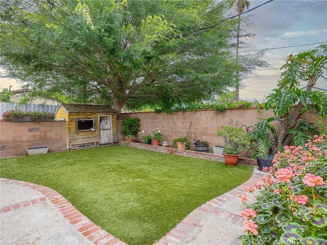 1234 N Ontario St, Burbank, CA 91505 - view of yard featuring a storage unit and an outdoor structure