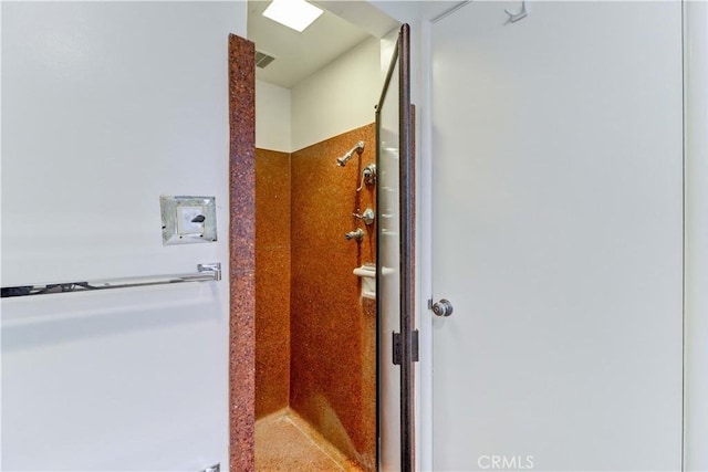 2175 Queensberry Rd, Pasadena, CA 91104 - bathroom with a stall shower