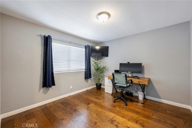 812 N Fern St, Orange, CA 92867 - office space with wood finished floors and baseboards