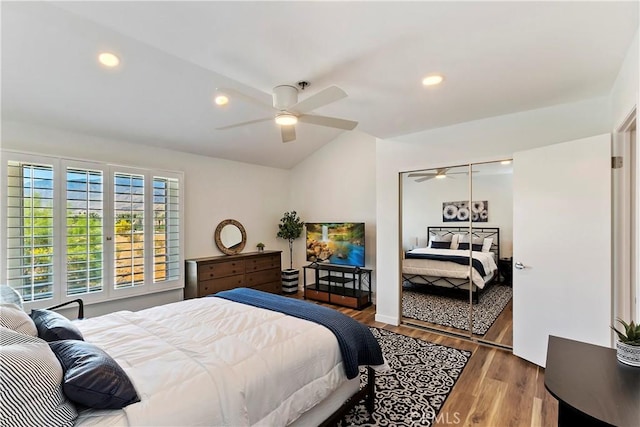 280 S Avenida Caballeros Unit 266, Palm Springs, CA 92262 - bedroom featuring wood finished floors, recessed lighting, a ceiling fan, and lofted ceiling