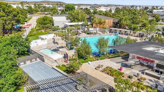 177 Frame, Irvine, CA 92618 - bird's eye view of a pool