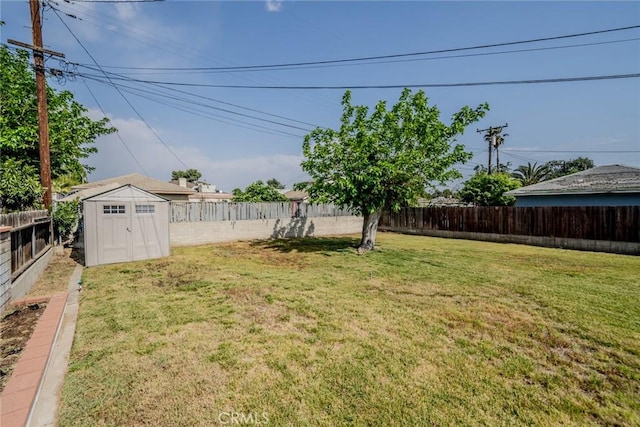 3465 Sepulveda Ave, San Bernardino, CA 92404 - view of yard featuring a shed and an outdoor structure