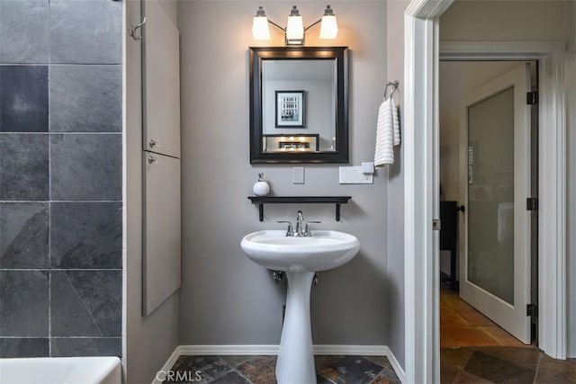 4950 Campo Rd, Woodland Hills, CA 91364 - bathroom with baseboards