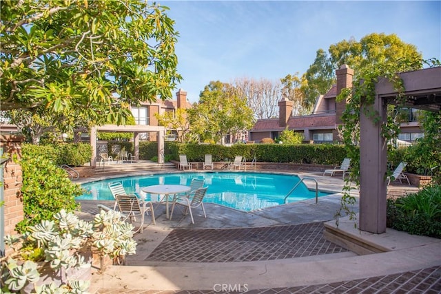 13044 Mindanao Way Unit 3, Marina Del Rey, CA 90292 - community pool with a patio area