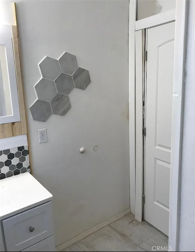 66229 8th St, Desert Hot Springs, CA 92240 - detailed view of decorative backsplash