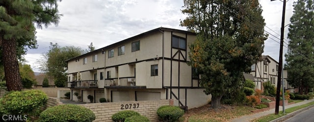 20737 Roscoe Blvd Unit 301, Winnetka, CA 91306 - photo 2