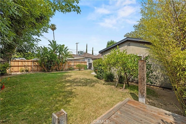 5826 Jamieson Ave, Encino, CA 91316 - view of yard with a deck