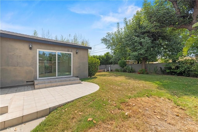 5826 Jamieson Ave, Encino, CA 91316 - view of yard featuring a patio area