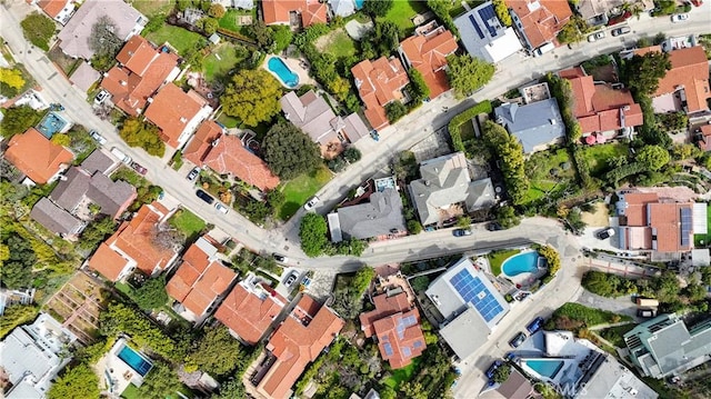 2001 Kenilworth Ave, Los Angeles, CA 90039 - view of property location featuring nearby suburban area and a pool area
