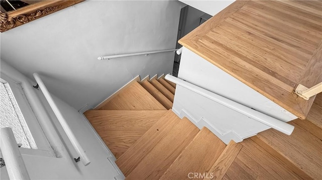 2001 Kenilworth Ave, Los Angeles, CA 90039 - view of stairs