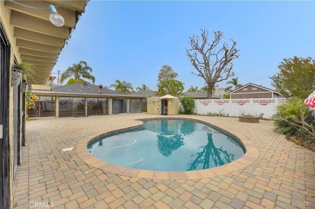 4662 Howard Ave, Los Alamitos, CA 90720 - view of pool with a patio and fence