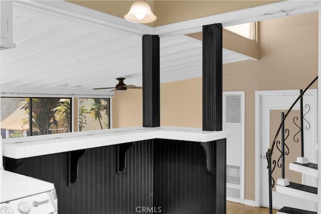 4662 Howard Ave, Los Alamitos, CA 90720 - detailed view of ceiling fan