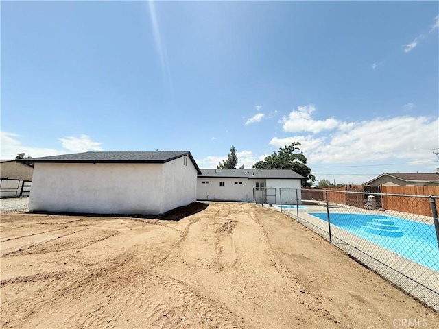 11921 4th Ave, Hesperia, CA 92345 - view of pool with fence