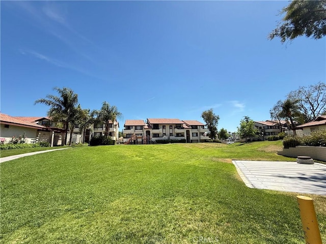 18122 Sundowner Way Unit 1108, Canyon Country, CA 91387 - view of property's community featuring a lawn