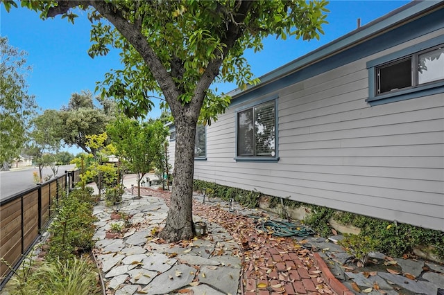 424 E Angeleno Ave, San Gabriel, CA 91776 - view of property exterior with fence and a patio area