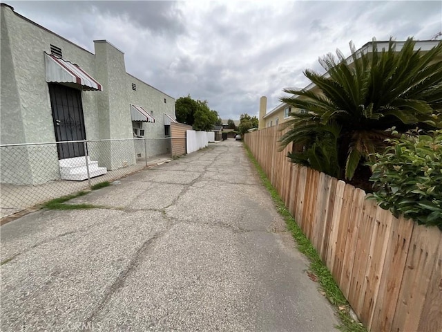 4320 Rio Hondo Ave, Rosemead, CA 91770 - view of asphalt alley