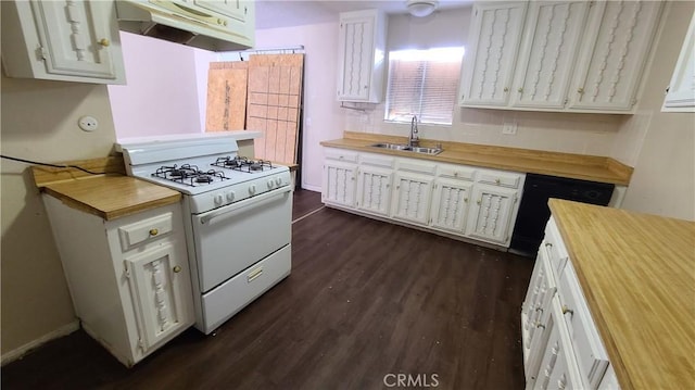 kitchen with white range with gas cooktop, a sink, wood counters, dark wood-type flooring, and under cabinet range hood
