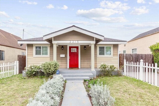 bungalow-style house featuring covered porch