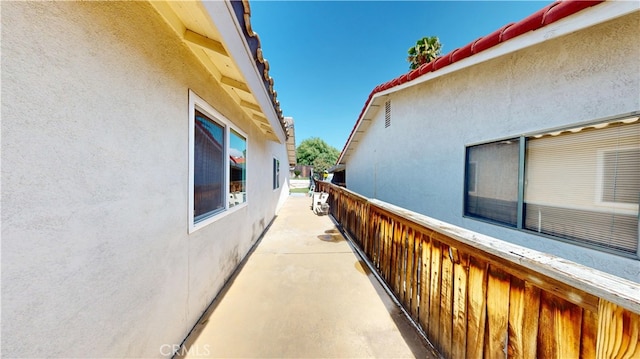 279 White Oak Rd, Lake Elsinore, CA 92530 - view of side of home with stucco siding