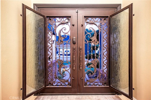 6723 Sycamore Ln, Palmdale, CA 93551 - detailed view of french doors