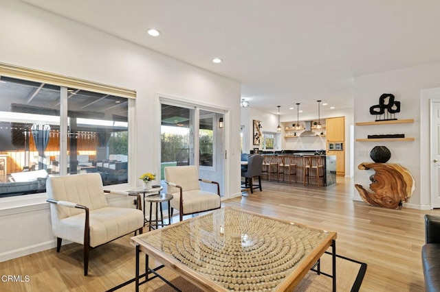 800 Coronado Pl, Oxnard, CA 93030 - living room featuring light wood-style flooring, recessed lighting, and baseboards