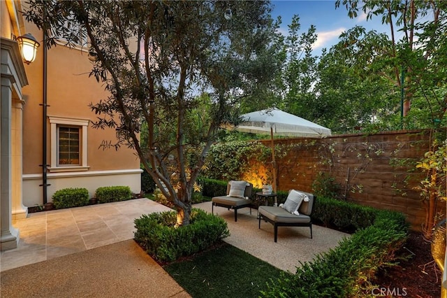 25 Tenderfoot, Irvine, CA 92602 - view of patio / terrace featuring fence