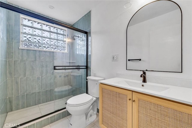 4531 N De Lay Ave, Covina, CA 91722 - full bath featuring tiled shower, toilet, vanity, and tile patterned flooring