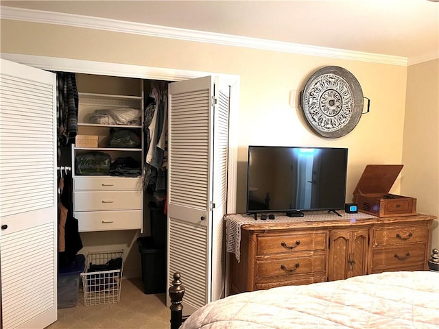 3747 Vista Campana S Unit 7, Oceanside, CA 92057 - bedroom featuring crown molding and a closet