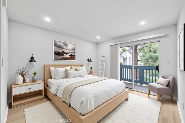 bedroom featuring access to outside, light wood-style floors, recessed lighting, and baseboards