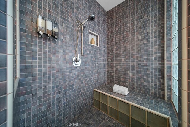 34105 Stage Rd, Temecula, CA 92592 - full bathroom with tiled shower