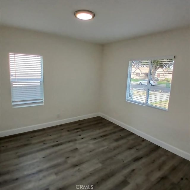 5109 S 7th Ave, Los Angeles, CA 90043 - unfurnished room featuring baseboards and wood finished floors