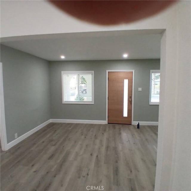 5109 S 7th Ave, Los Angeles, CA 90043 - foyer with wood finished floors, baseboards, and recessed lighting