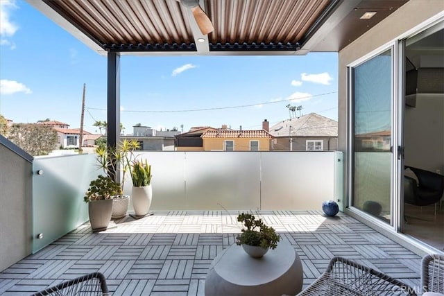 29 W Neapolitan Ln, Long Beach, CA 90803 - view of patio / terrace featuring a balcony and a residential view