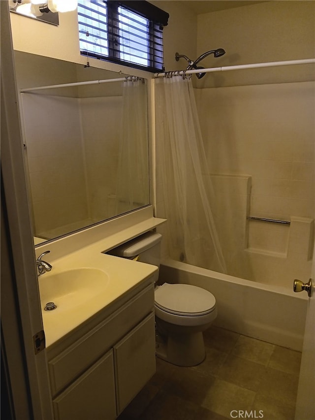 17795 Stevens Rd, Adelanto, CA 92301 - full bath featuring shower / bath combination with curtain, toilet, and vanity