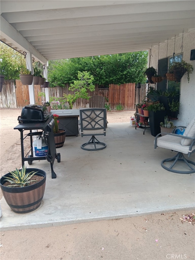 17795 Stevens Rd, Adelanto, CA 92301 - view of patio featuring fence