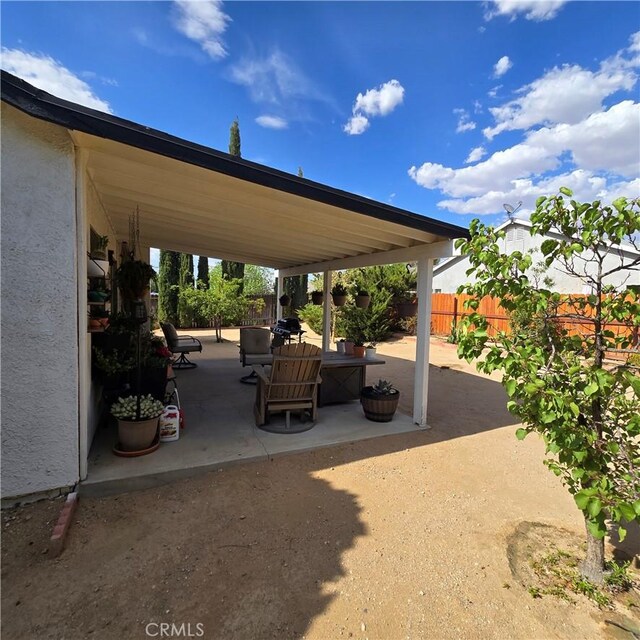 17795 Stevens Rd, Adelanto, CA 92301 - view of patio