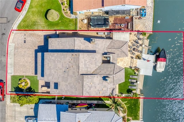 13545 Anchor Dr, Victorville, CA 92395 - aerial overview of property's location with property boundaries highlighted and a large body of water