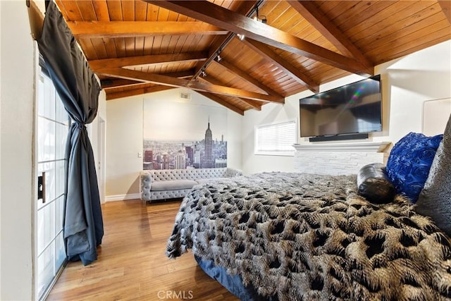 1933 W 147th St, Gardena, CA 90249 - bedroom featuring wooden ceiling, wood finished floors, and baseboards