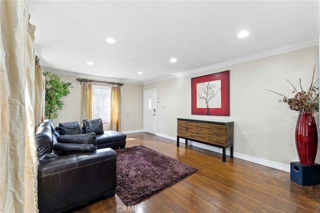 1933 W 147th St, Gardena, CA 90249 - living area featuring crown molding, recessed lighting, wood finished floors, and baseboards