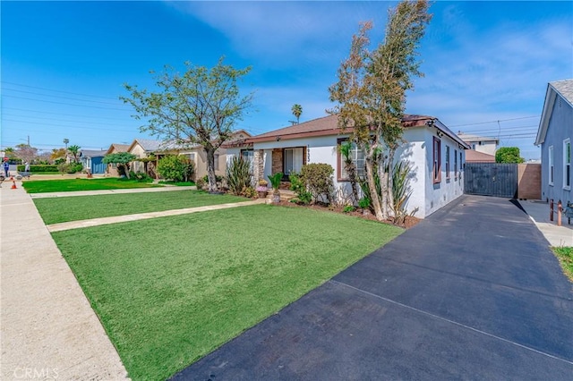 1933 W 147th St, Gardena, CA 90249 - ranch-style house with stucco siding and driveway
