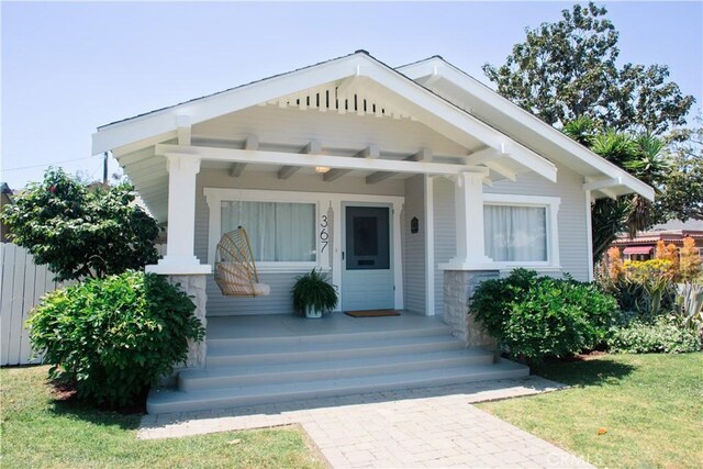 view of front facade with a porch