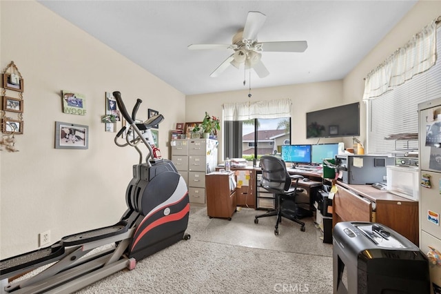 office with a ceiling fan