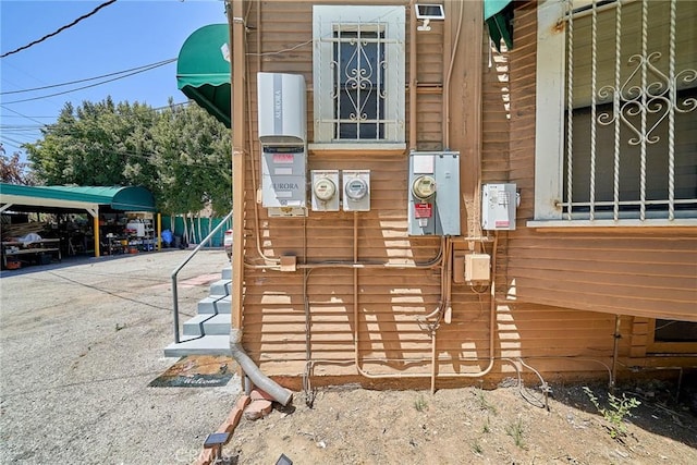 1023 S Wilton Pl, Los Angeles, CA 90019 - view of playground