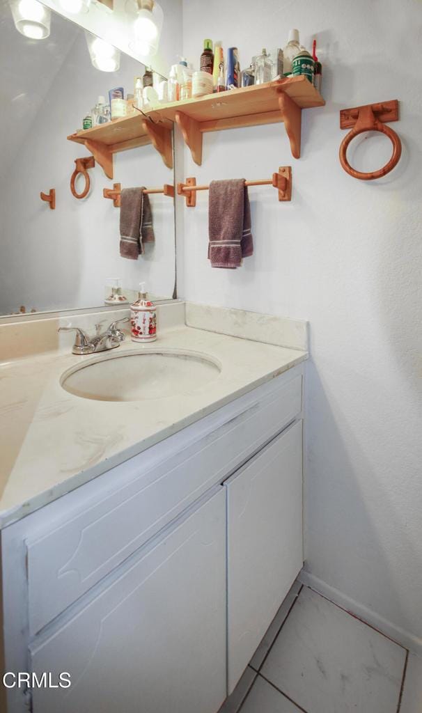 4578 Saviers Rd, Oxnard, CA 93033 - bathroom featuring vanity