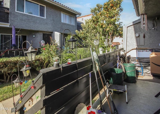4578 Saviers Rd, Oxnard, CA 93033 - view of patio / terrace