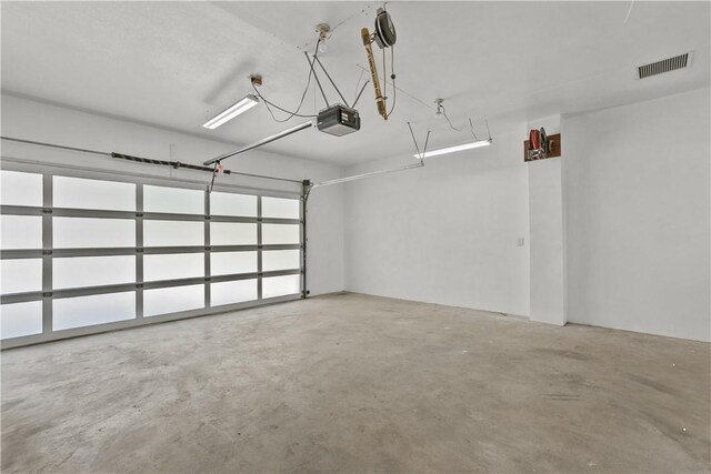 561 S Ventu Park Rd, Newbury Park, CA 91320 - garage with a garage door opener